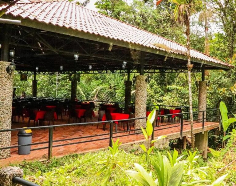 Tapirus Lodge